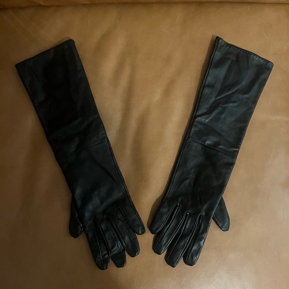 Worthington Accessories - Elegant Black Leather Gloves